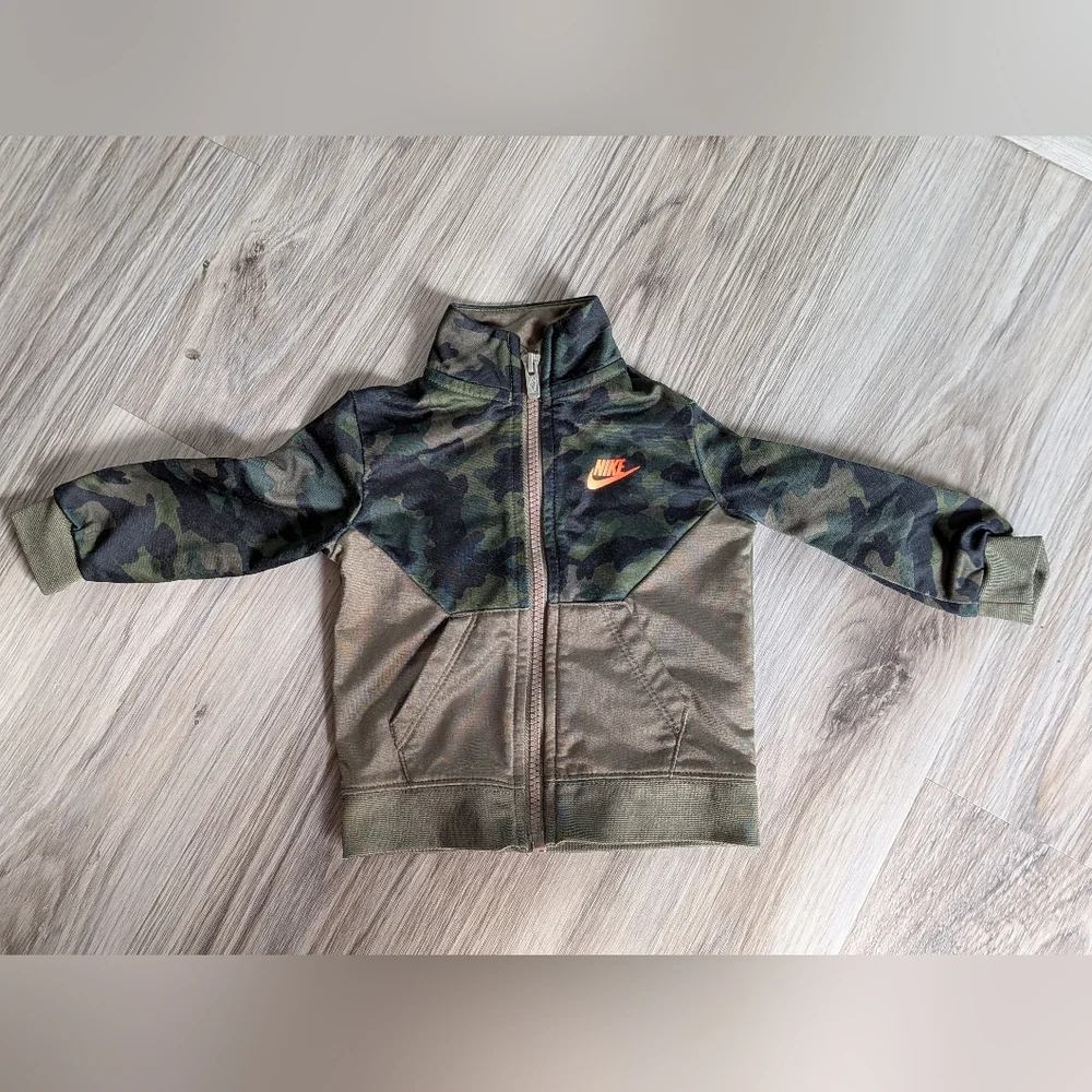 Baby Nike track Jacket 12 Month Full Zip Lightweight Camo‎ Print Green